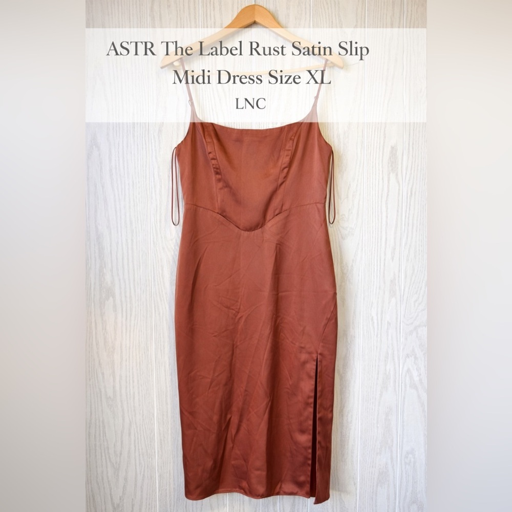 ASTR The Label rust satin slip midi dress with side slit & tie straps – Size XL